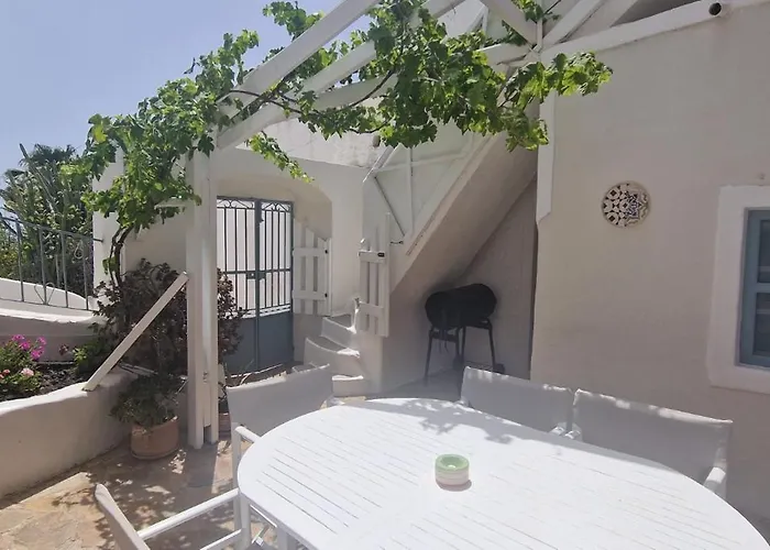 Dionysos Cave Villa With Plunge Pool Near Wineries Éxo Goniá