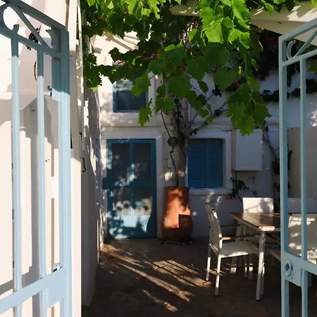 Dionysos Cave With Plunge Pool Near Wineries Éxo Goniá