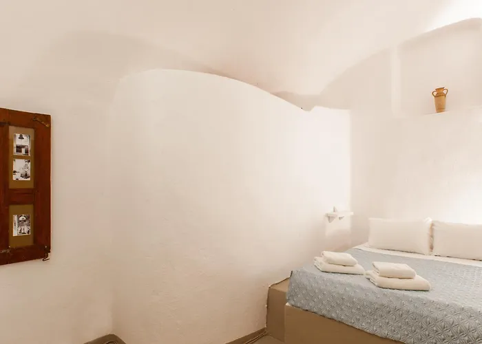 Dionysos Cave With Plunge Pool Near Wineries *